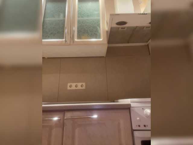 MILKIWAYSEX23's BongaCams show and profile