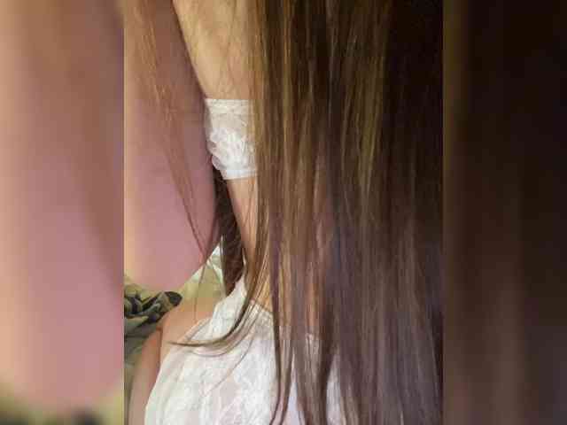 MILKIWAYSEX23 webcam