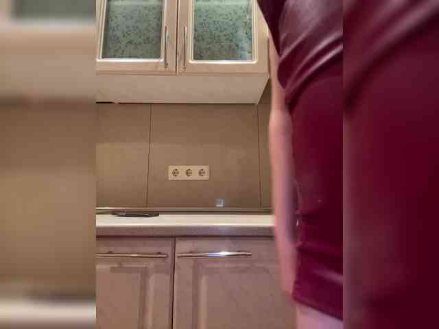 MILKIWAYSEX23 webcam