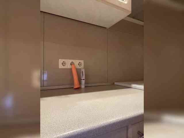 MILKIWAYSEX23 webcam