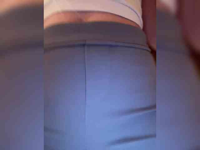 MILKIWAYSEX23 webcam