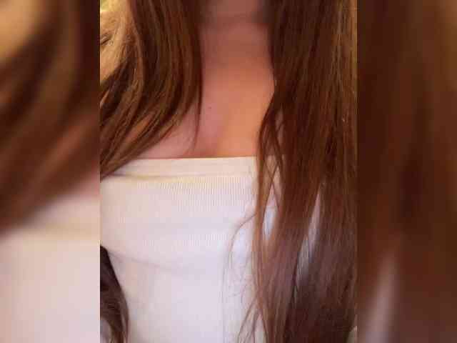 MILKIWAYSEX23 webcam