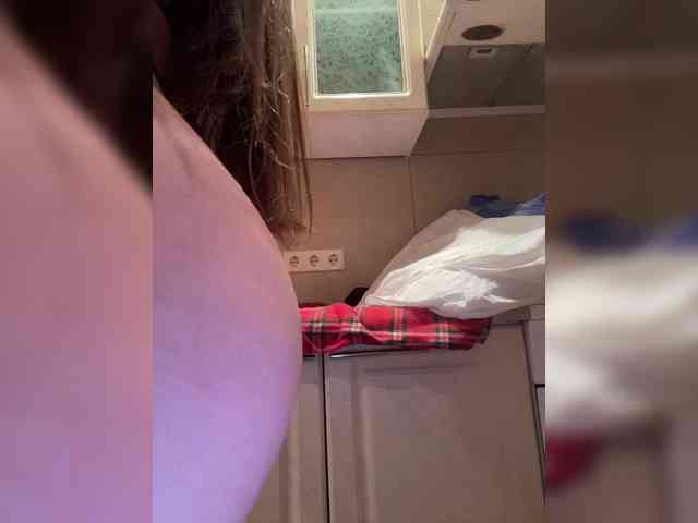 MILKIWAYSEX23 webcam