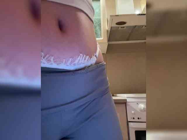 MILKIWAYSEX23 webcam