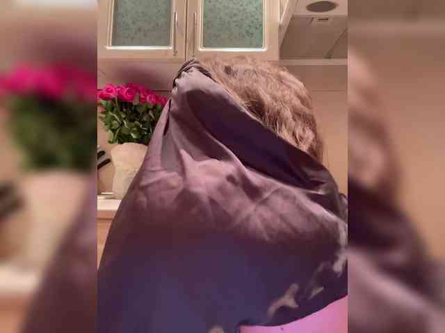 MILKIWAYSEX23 webcam