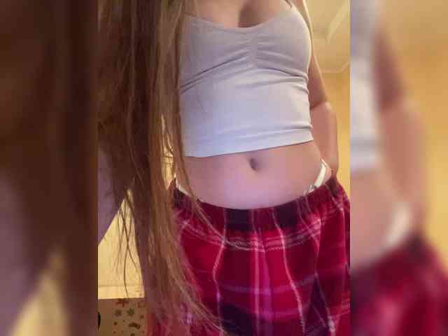 MILKIWAYSEX23 webcam