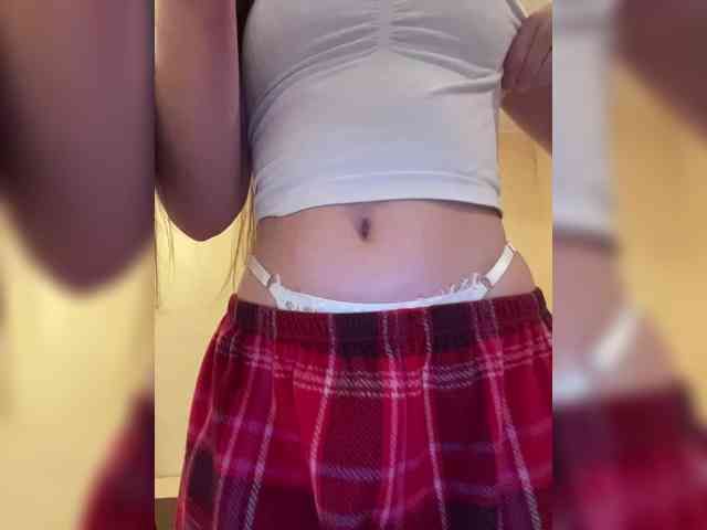 MILKIWAYSEX23 webcam