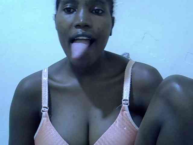 cute-kendra webcam