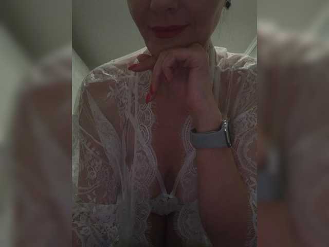 Biggirl777's BongaCams show and profile