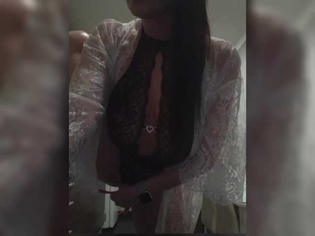 Biggirl777's BongaCams show and profile