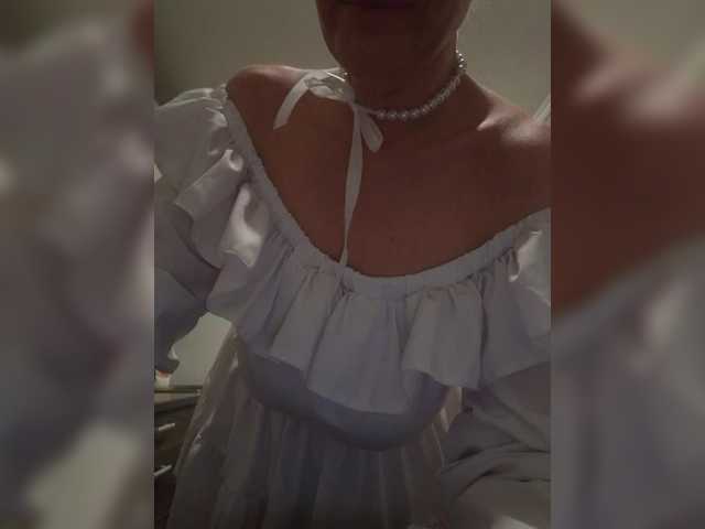 Biggirl777's BongaCams show and profile