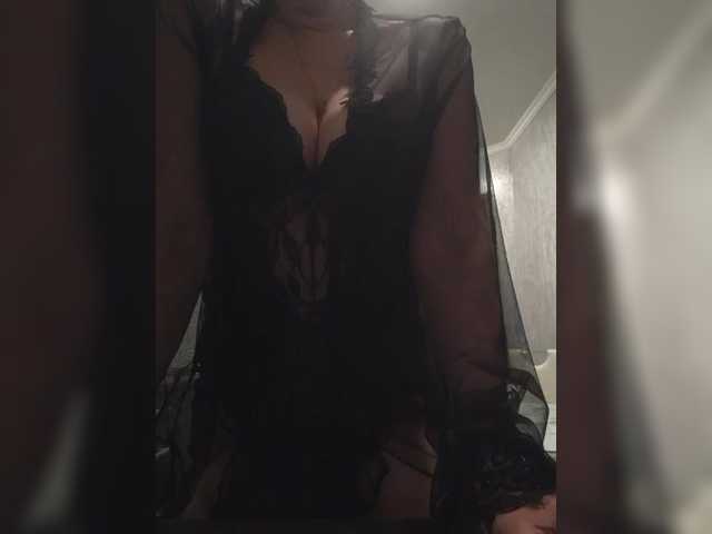 Biggirl777's BongaCams show and profile