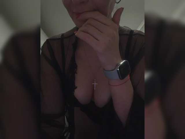 Biggirl777's BongaCams show and profile