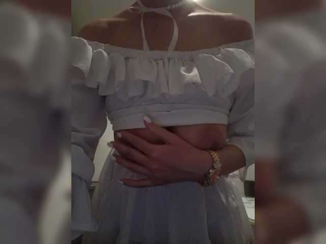 Biggirl777's BongaCams show and profile