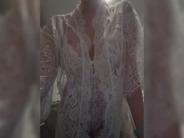 Biggirl777's BongaCams show and profile