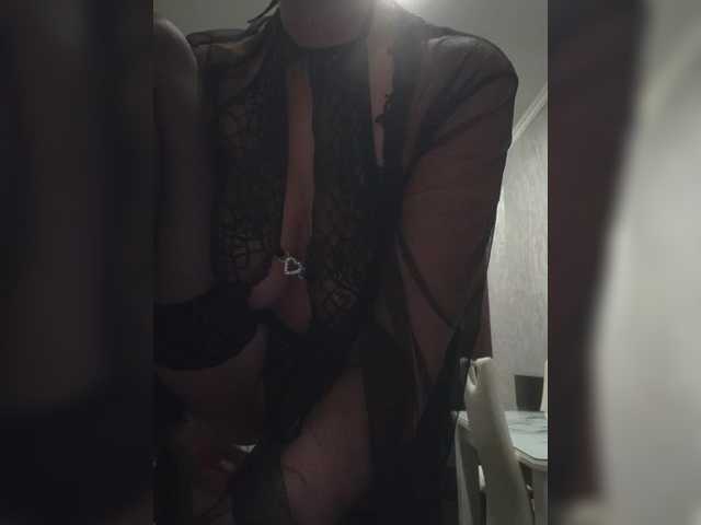 Biggirl777's BongaCams show and profile