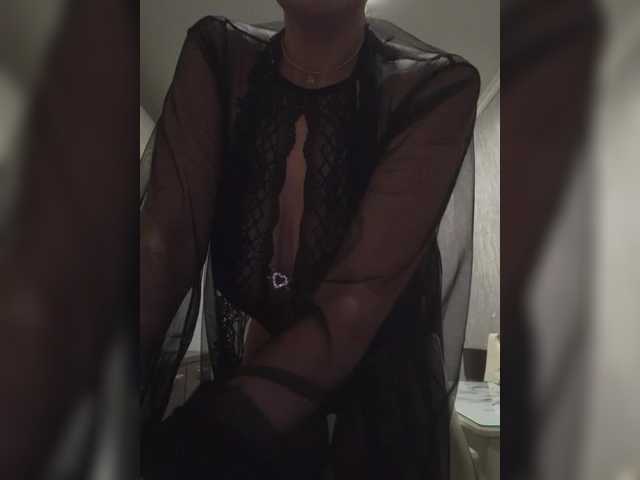 Biggirl777's BongaCams show and profile