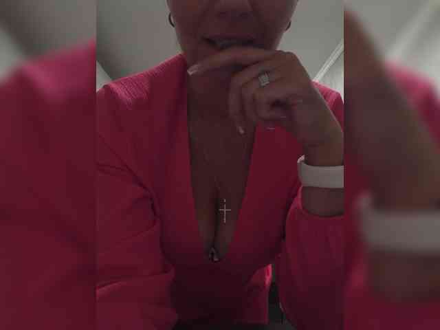 Biggirl777 webcam