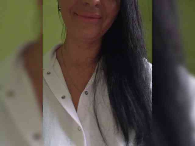 Biggirl777 Live Webcam on BongaCams
