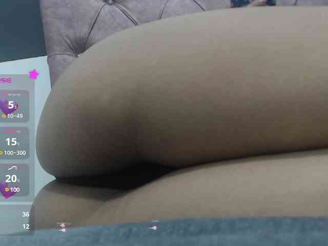 Evelyn-blak webcam