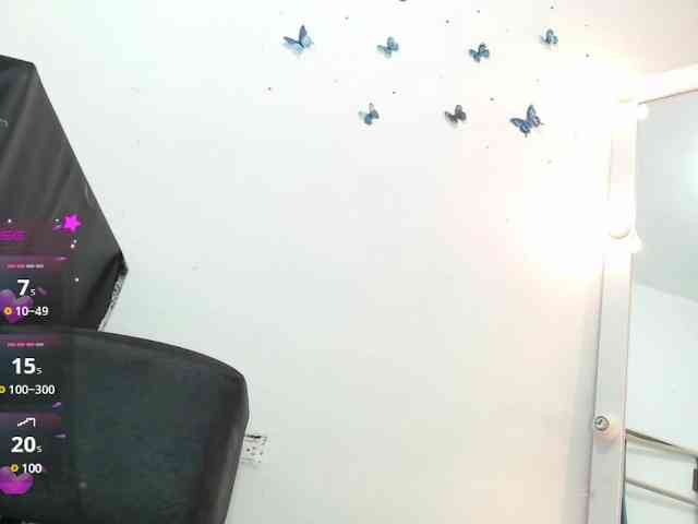 Evelyn-blak webcam