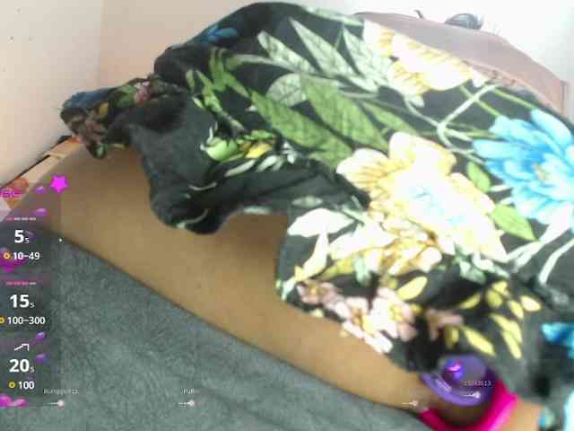 Evelyn-blak webcam