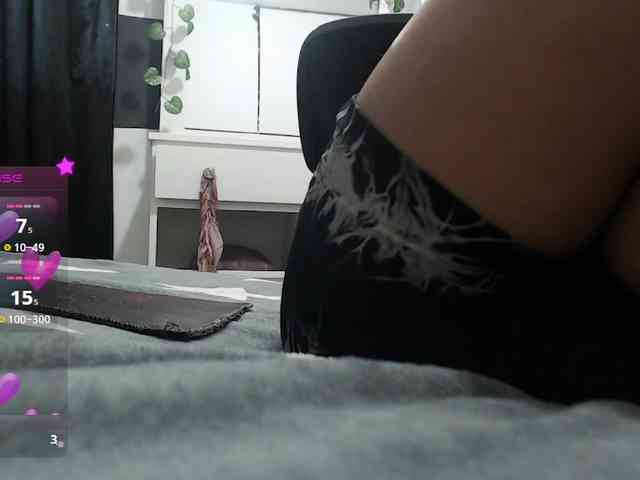 Evelyn-blak webcam
