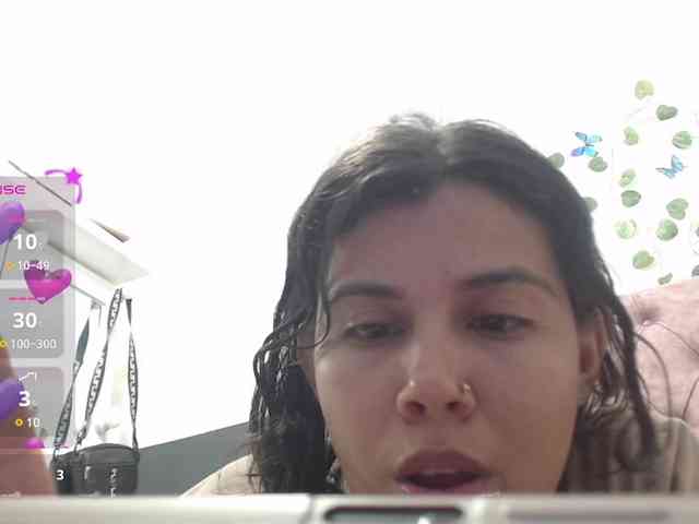 Evelyn-blak webcam