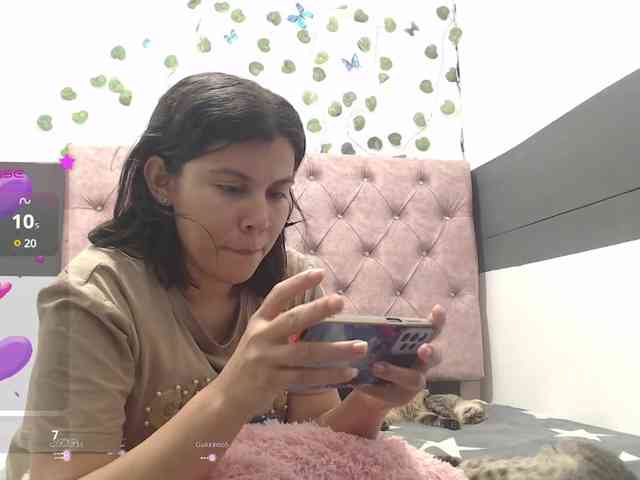 Evelyn-blak webcam