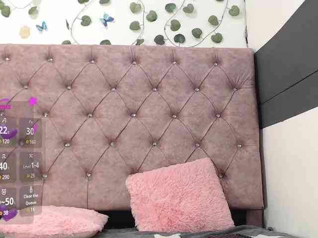 Evelyn-blak webcam