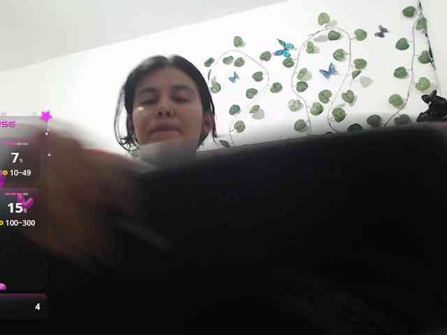Evelyn-blak webcam