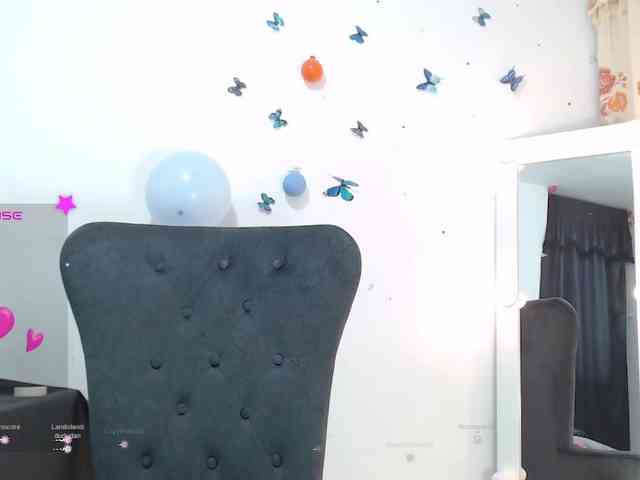 Evelyn-blak webcam