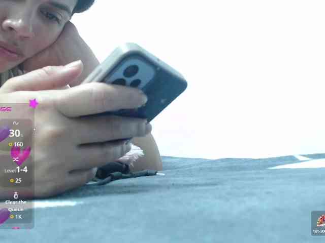 Evelyn-blak webcam