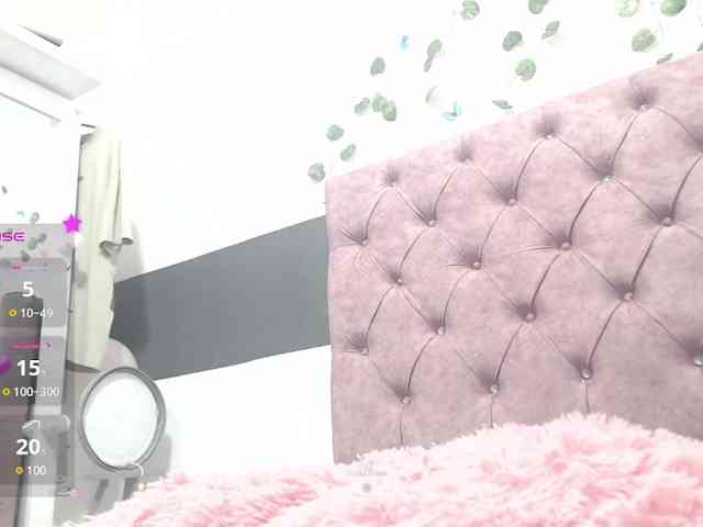 Evelyn-blak webcam