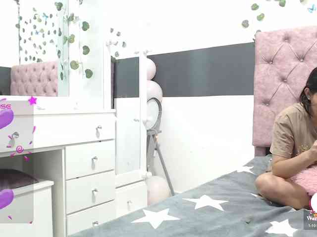 Evelyn-blak webcam