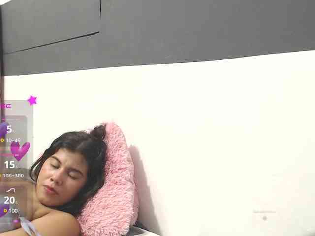 Evelyn-blak webcam