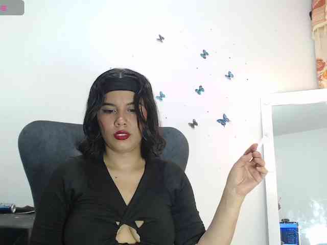 Evelyn-blak webcam