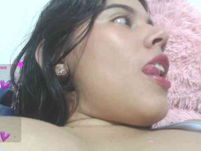 Evelyn-blak webcam