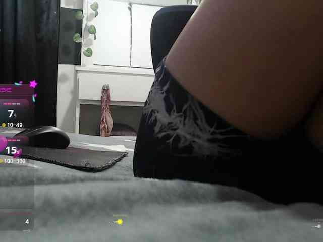 Evelyn-blak webcam
