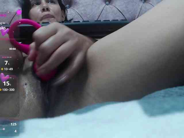 Evelyn-blak webcam