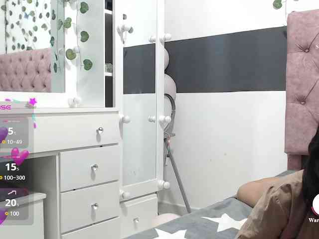 Evelyn-blak webcam