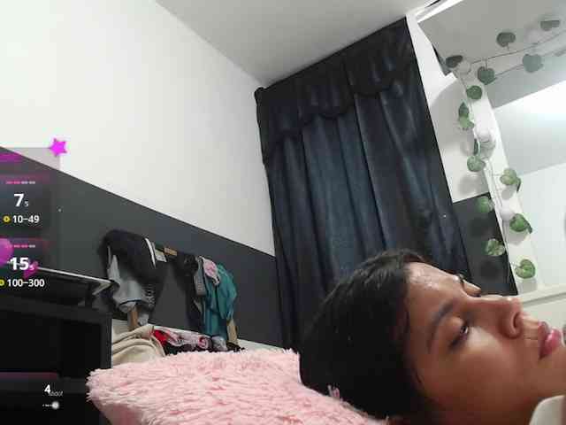 Evelyn-blak webcam