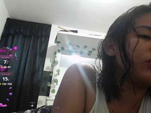 Evelyn-blak webcam