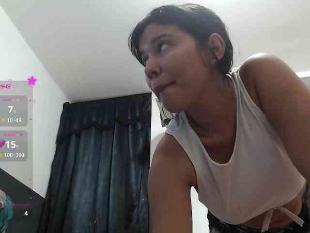 Evelyn-blak webcam