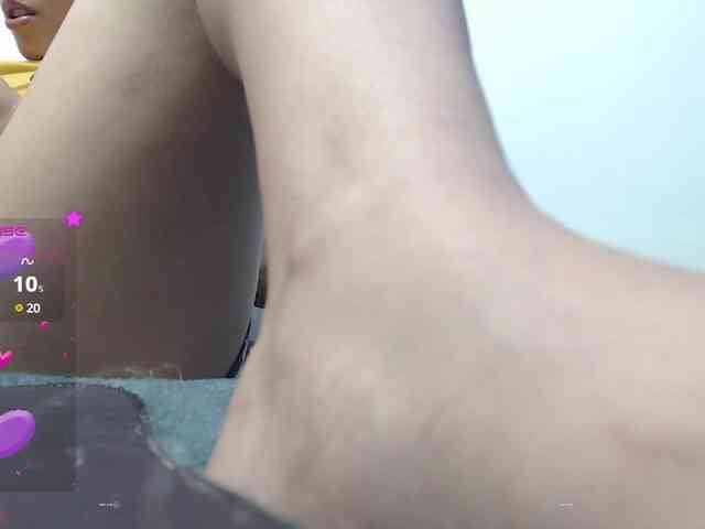 Evelyn-blak webcam