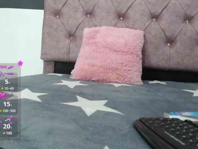 Evelyn-blak webcam