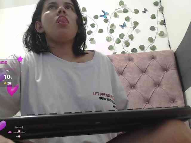 Evelyn-blak webcam