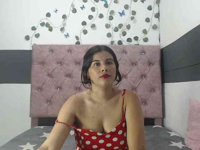 Evelyn-blak webcam