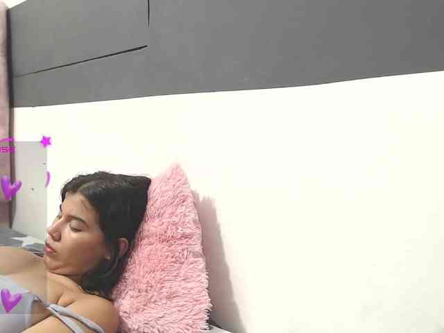 Evelyn-blak webcam