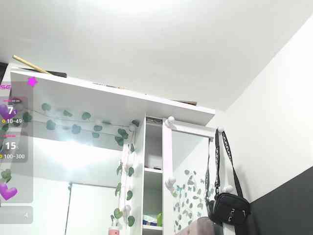 Evelyn-blak webcam